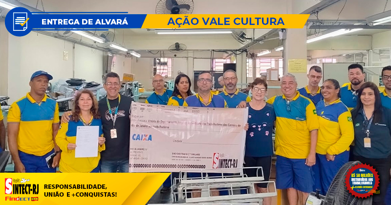VITÓRIA: DIRETOR DO SINTECT-RJ ENTREGA ALVARÁ DA AÇÃO VALE CULTURA A TRABALHADOR DO CDD TANQUE