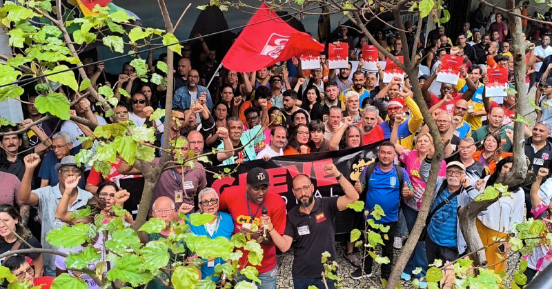 Ato de Greve dos trabalhadores da base do Sintect-RJ